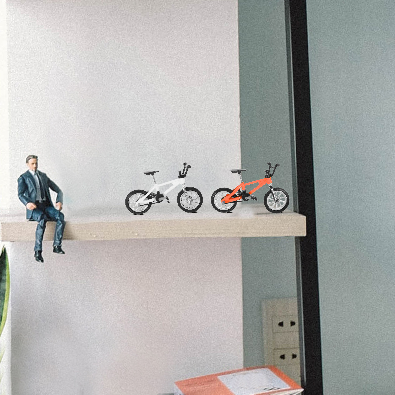 Lot de 4 mini-vélos de course  - Mountain Biking Game avis et prix